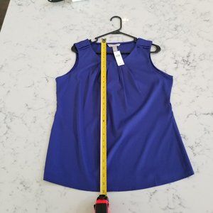 Banana Republic  NWT Size L Shell